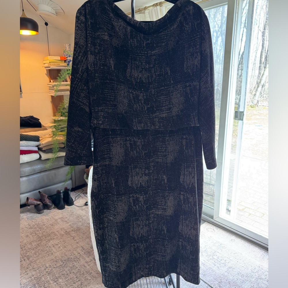 Badgley Mischka Black Textured Long-Sleeve Dress